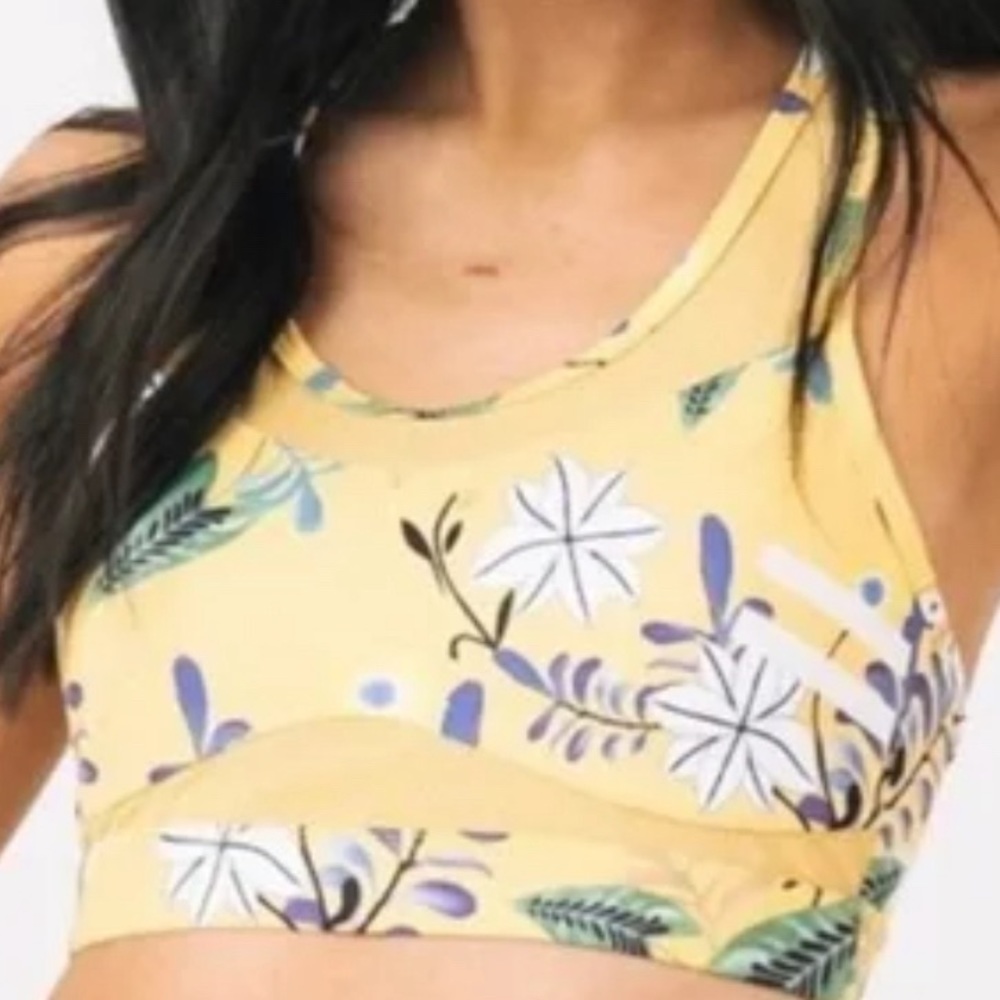 Zyia Active Floral Reflective Light n Tight Lightly Padded Mesh Sports Bra